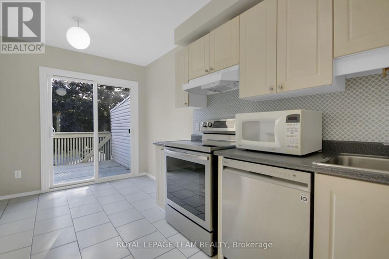 28790579/89-thornbury-crescent/centrepointe/ottawa/ontario/K2G6C4_11