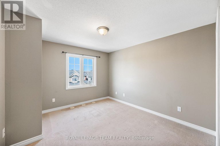 28491802/116-pennant-avenue-e/half-moon-bay/ottawa/ontario/K2J5W6_33
