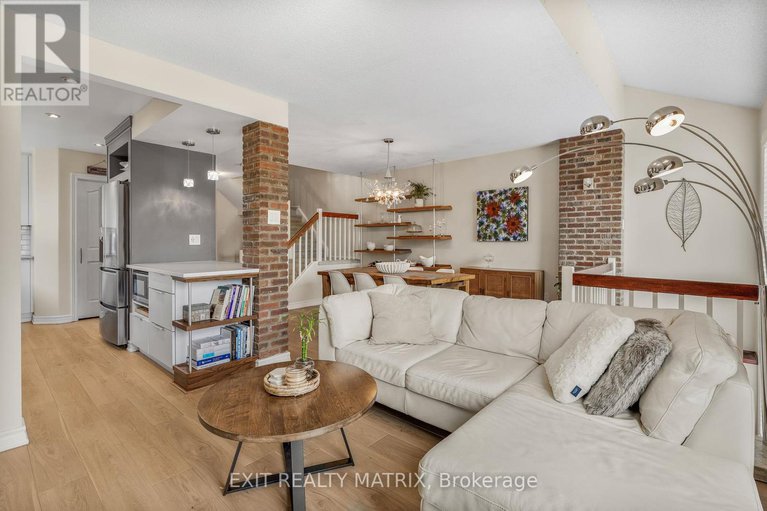 28812428/1503-briarfield-crescent/fallingbrookridgemount/ottawa/ontario/K4A1W6_12