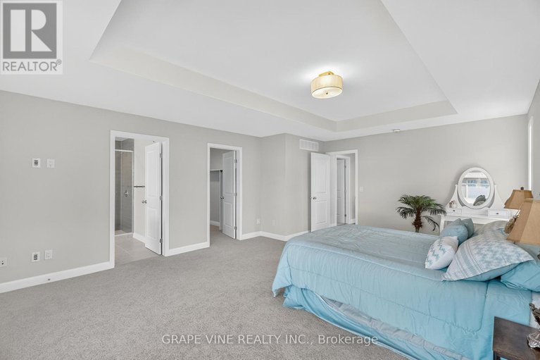 28743049/525-pimiwidon-street/cfb-rockcliffe-and-area/ottawa/ontario/K1K5A1_26