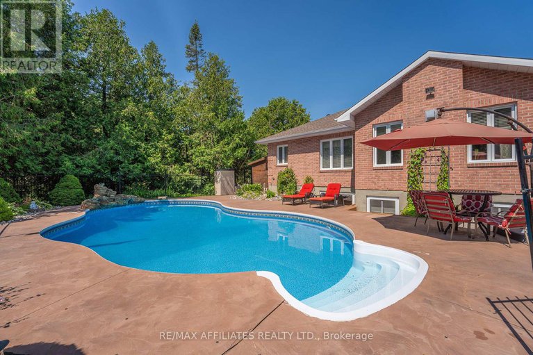 28985818/14-panandrick-view-drive/rural-kanata-central/ottawa/ontario/K2W1A5_45
