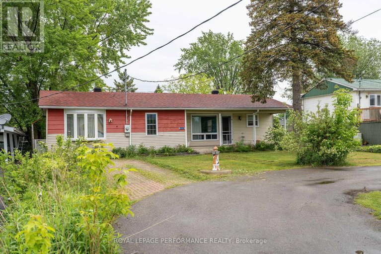 28395062/6223-164th-avenue/south-glengarry-lancaster-twp/south-glengarry/ontario/K0C1E0_3
