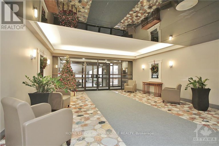 28832666/1102-1785-frobisher-lane/riverview-park/ottawa/ontario/K1G3T7_3