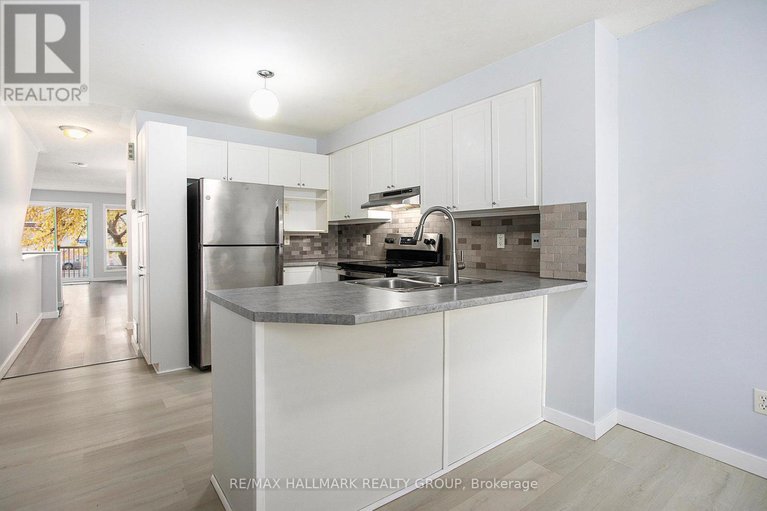 29018583/281-aquaview-drive/avalon-east/ottawa/ontario/K4A0B6_3