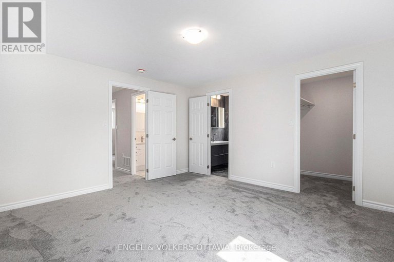 28939976/123-tripp-crescent/pheasant-run/ottawa/ontario/K2J1M5_21