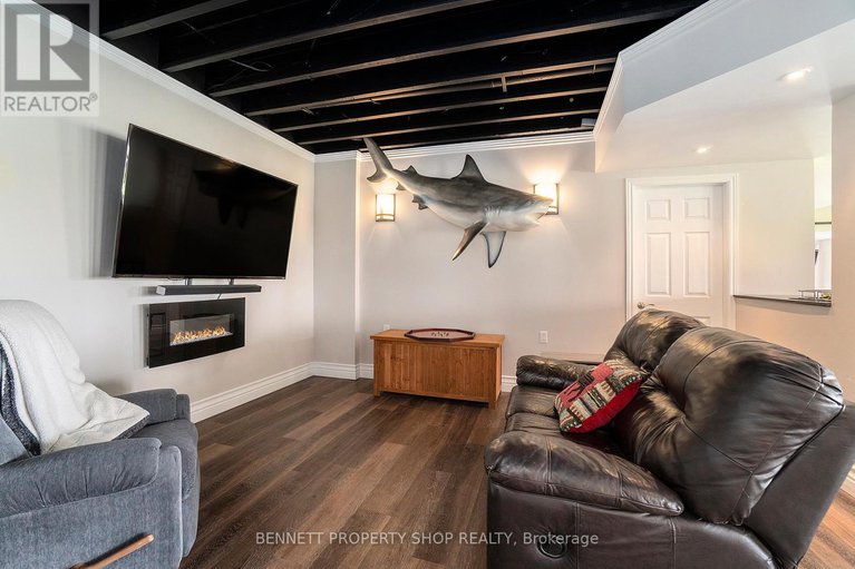 28319568/638-west-point-drive/drummondnorth-elmsley-north-elmsley-twp/drummondnorth-elmsley/ontario/K7H3C7_21