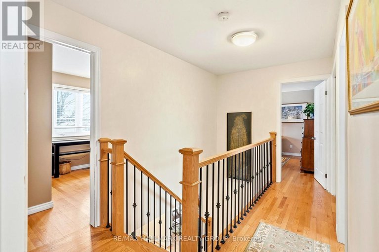 29419455/552-wilkie-drive/fallingbrookpineridge/ottawa/ontario/K4A1M7_20