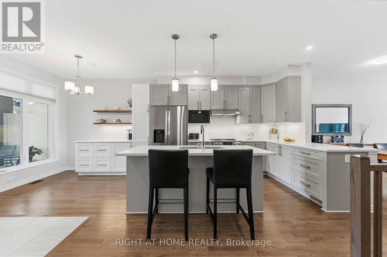 29615586/14-kayenta-street/remainder-of-stittsville-area/ottawa/ontario/K2S2K8_5