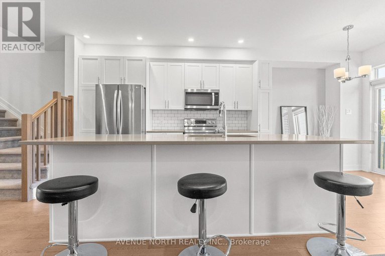 28967067/653-putney-crescent/stittsville-south/ottawa/ontario/K2S2N7_7