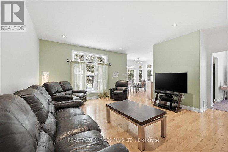 29234460/2660-dubois-street/clarencerockland-twp/clarence-rockland/ontario/K4K1K7_5