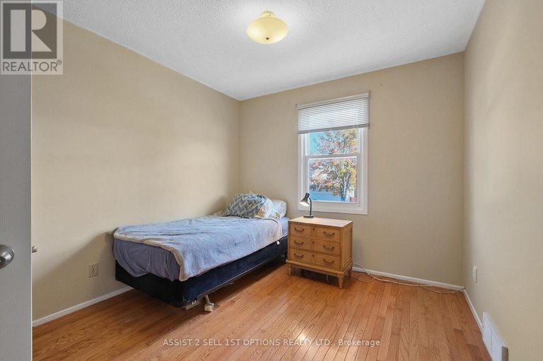 28876727/20-colfax-street/craig-henrywoodvale/ottawa/ontario/K2G0W5_17