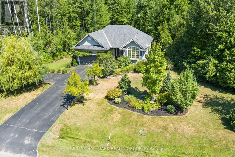28797627/17-anthony-curro-drive-drive/north-grenville-twp-kemptville-east/north-grenville/ontario/K0G1J0_2