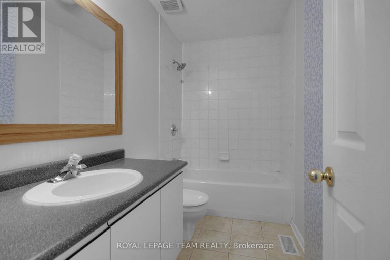 29396192/89-thornbury-crescent/centrepointe/ottawa/ontario/K2G6C4_26