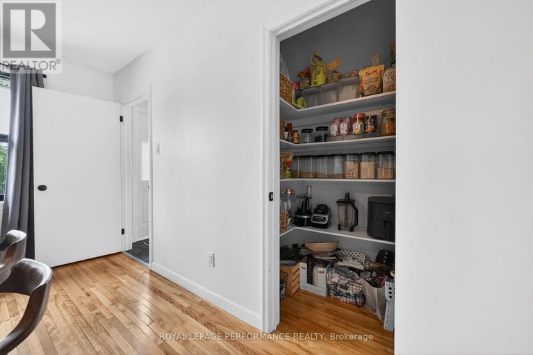 29685309/1948-othello-avenue/elmvale-acresurbandale/ottawa/ontario/K1G2A4_22