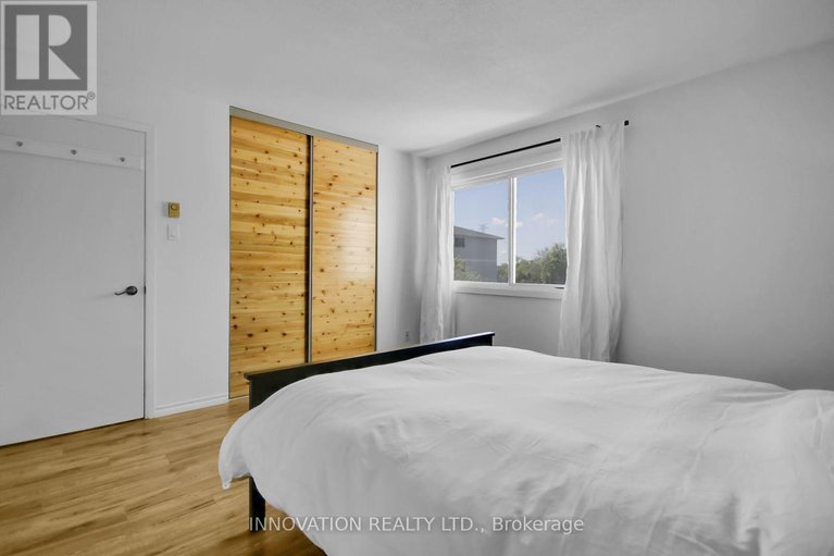 28376313/302-216-viewmount-drive/borden-farmstewart-farmcarleton-heightsparkwood-hills/ottawa/ontario/K2E7X4_16