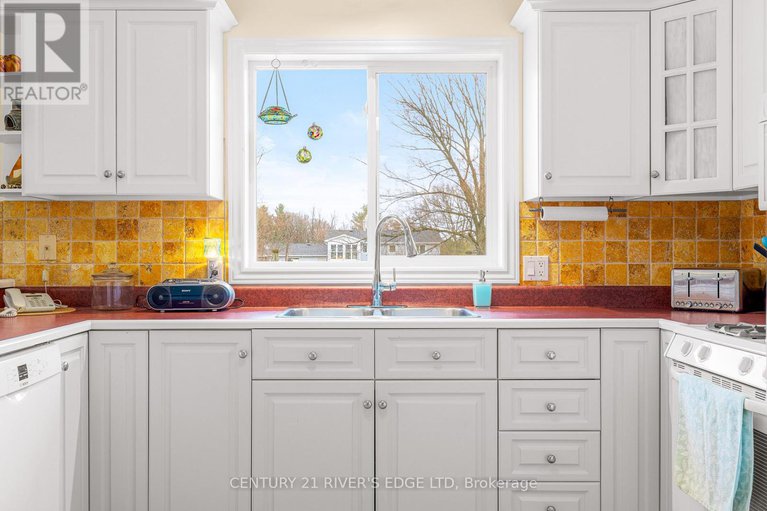 29115394/15-jones-court/augusta-twp/augusta/ontario/K0E1P0_15