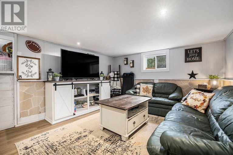 29286320/3755-43-highway/drummondnorth-elmsley-north-elmsley-twp/drummondnorth-elmsley/ontario/K7A4S4_24