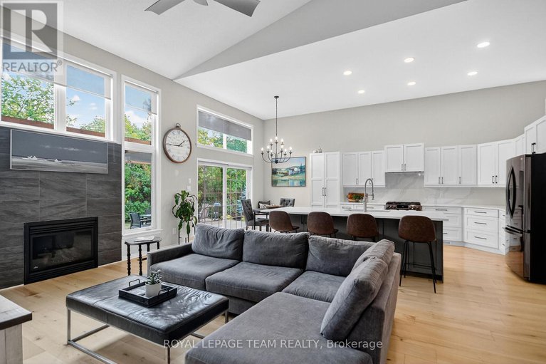 29219496/128-chenoa-way/stonebridge/ottawa/ontario/K2J0M2_23