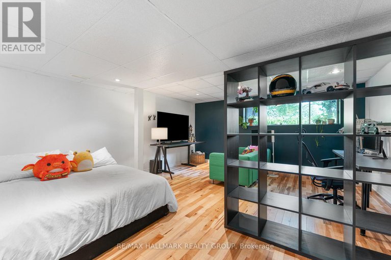 28652851/17-hastings-street/crystal-bayrocky-point/ottawa/ontario/K2H8C2_35
