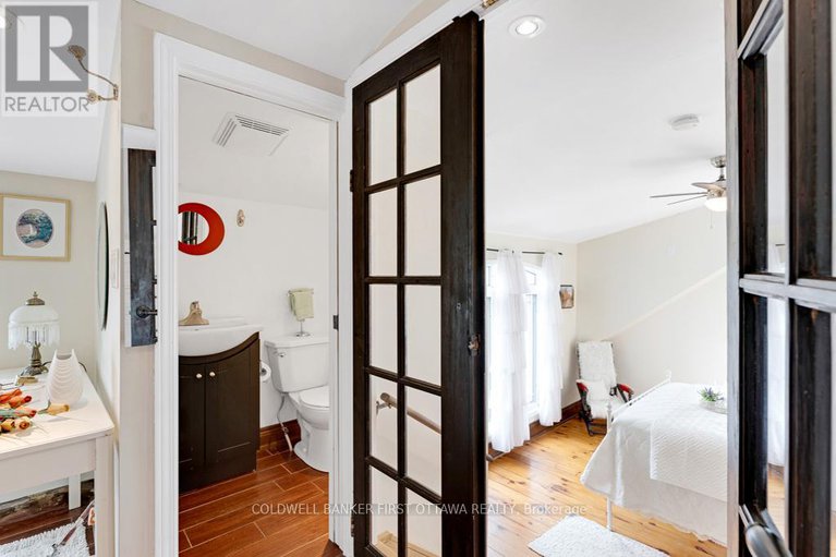 29212098/28-south-street/drummondnorth-elmsley-north-elmsley-twp/drummondnorth-elmsley/ontario/K7H2G1_30