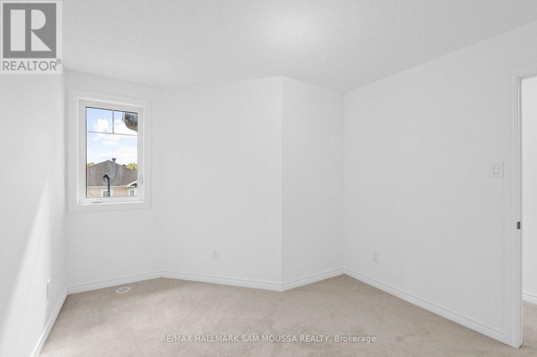 28786085/257-cayman-road/stittsville-north/ottawa/ontario/K2S0N7_28