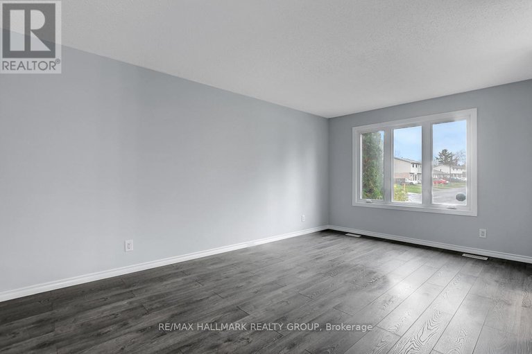 29258988/71-morton-drive/glencairnhazeldean/ottawa/ontario/K2L1W9_5