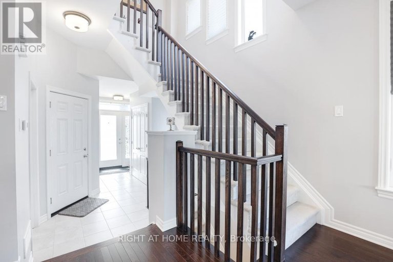 29632648/895-antonio-farley-street/camelot/ottawa/ontario/K1K2Z1_6