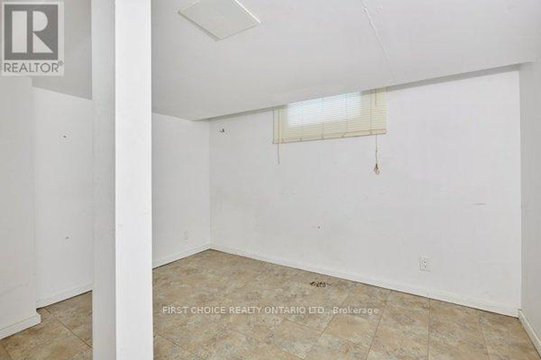 28627052/293-powell-avenue/west-centre-town/ottawa/ontario/K1S2A6_32