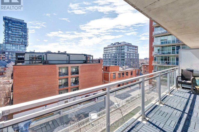 28414766/516-360-mcleod-street/ottawa-centre/ottawa/ontario/K2P1A9_24
