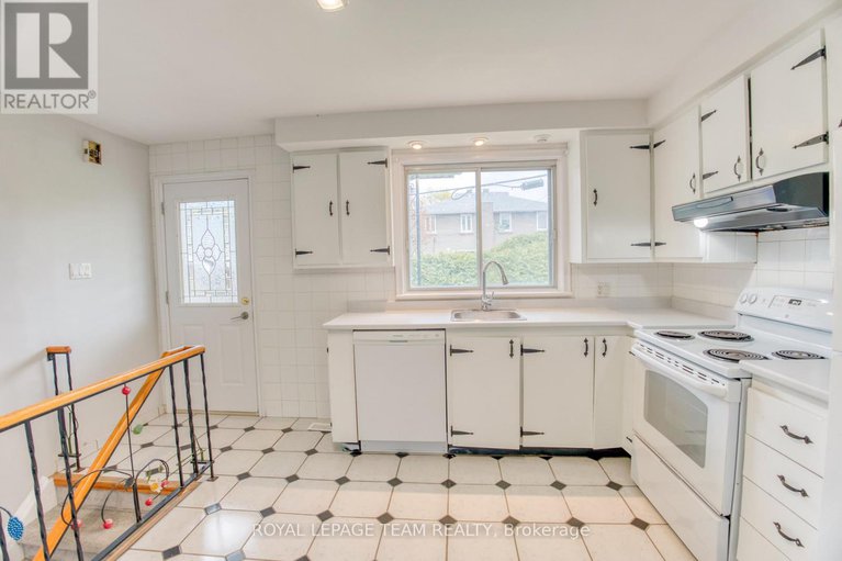 28305405/53-drouin-avenue/overbrook/ottawa/ontario/K1K2A6_9