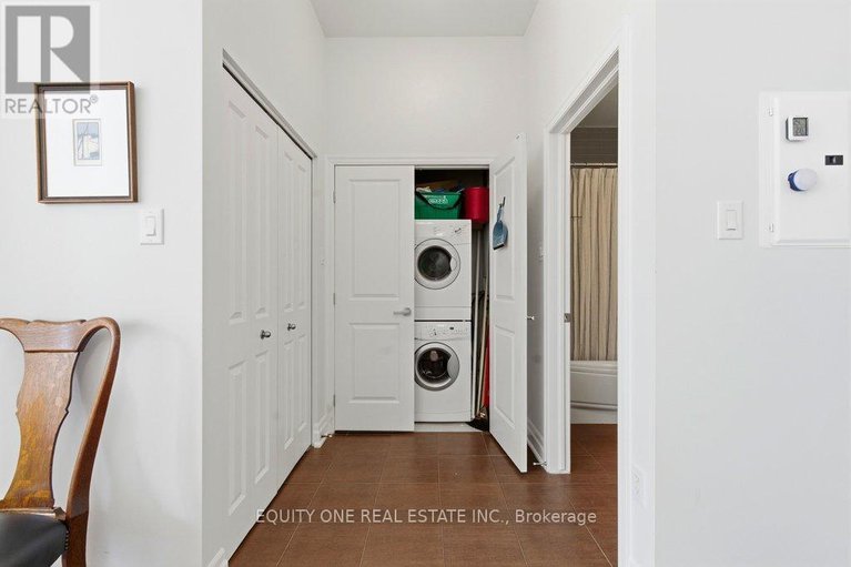 29424820/105-90-landry-street/vanier/ottawa/ontario/K1L0A9_13