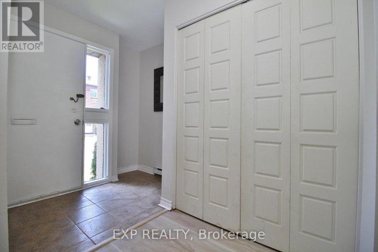 29118873/52-3691-albion-road/sawmill-creektimbermill/ottawa/ontario/K1T1P2_2