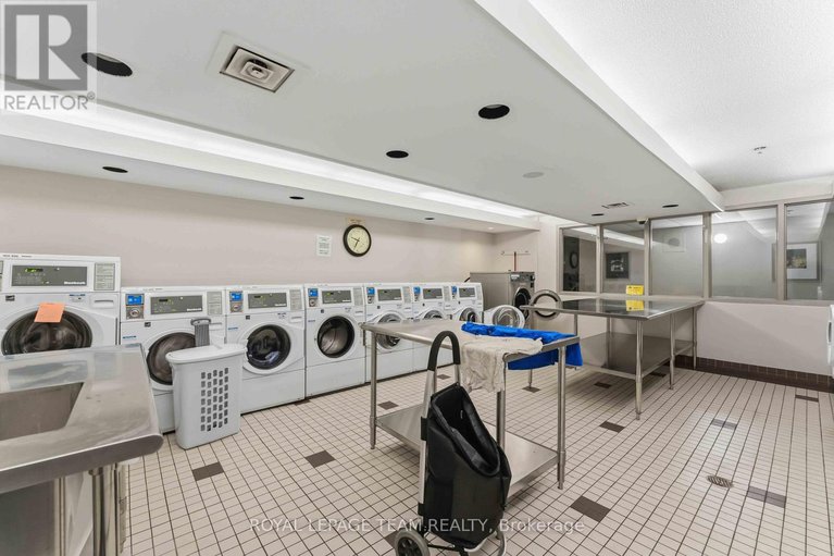 29126207/2106-1081-ambleside-drive/woodroffe/ottawa/ontario/K2B8C8_34