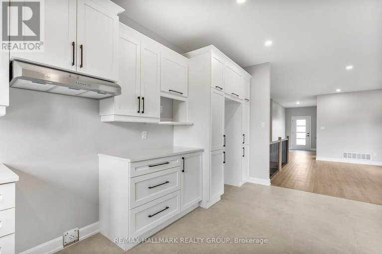 29430144/324-zakari-street/casselman/casselman/ontario/K0A1M0_16