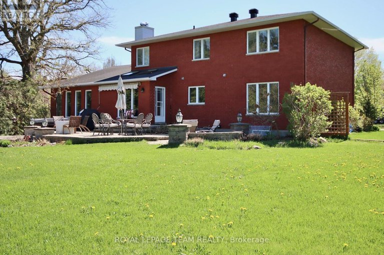 29069392/1105-cindy-hill-crescent/manotick-long-island-nicholls-island/ottawa/ontario/K4M1E8_41