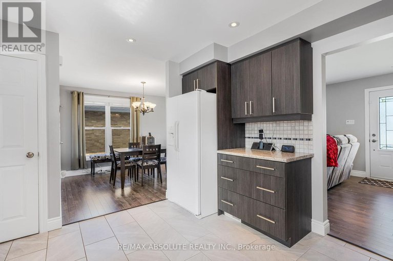 28345912/1727-chene-street/town-of-rockland/clarence-rockland/ontario/K4K1K5_14