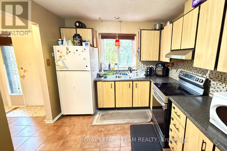 28973680/438d-moodie-drive/westcliffe-estates/ottawa/ontario/K2H8A6_6