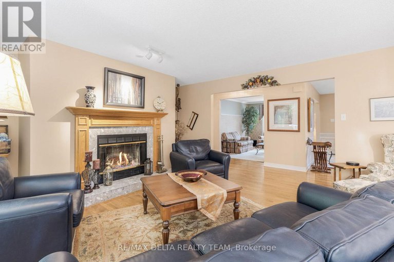 28348196/6316-elkwood-drive/greely/ottawa/ontario/K4P1N1_19