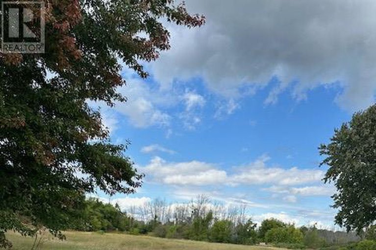 28831447/18787-county-rd-2-road/south-glengarry-charlottenburgh-twp/south-glengarry/ontario/K6H7J8_13