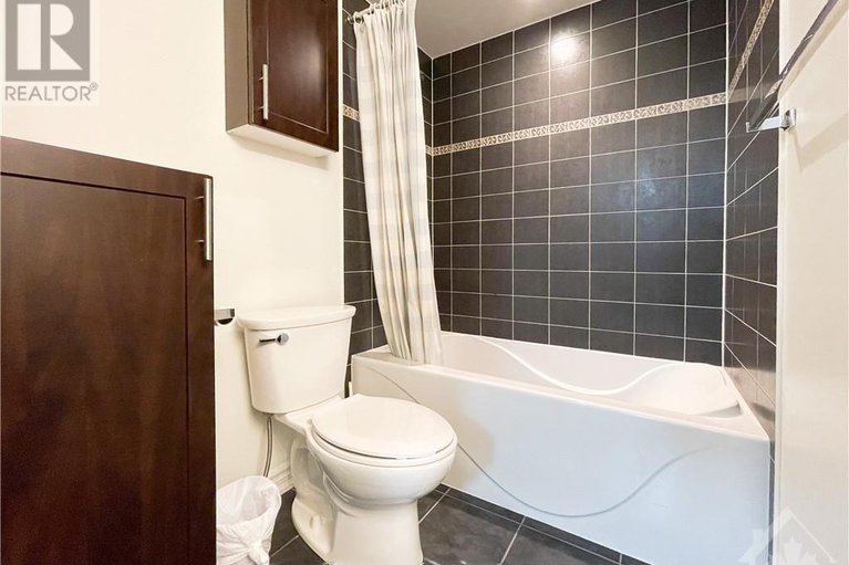 29041246/404-234-rideau-street/sandy-hill/ottawa/ontario/K1W5X8_17