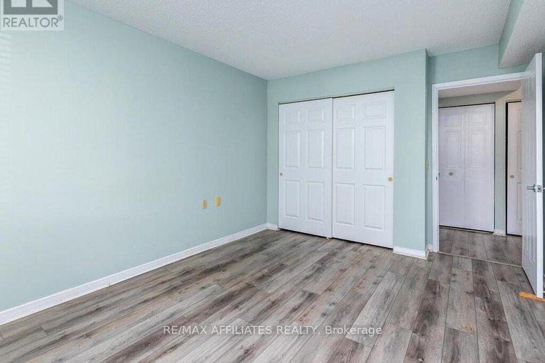 29059313/137-848-seyton-drive/westcliffe-estates/ottawa/ontario/K2H9G6_16