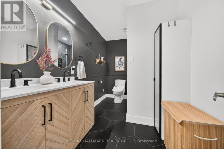 29671013/1081-foley-avenue/elmvale-acresurbandale/ottawa/ontario/K1G2R4_14