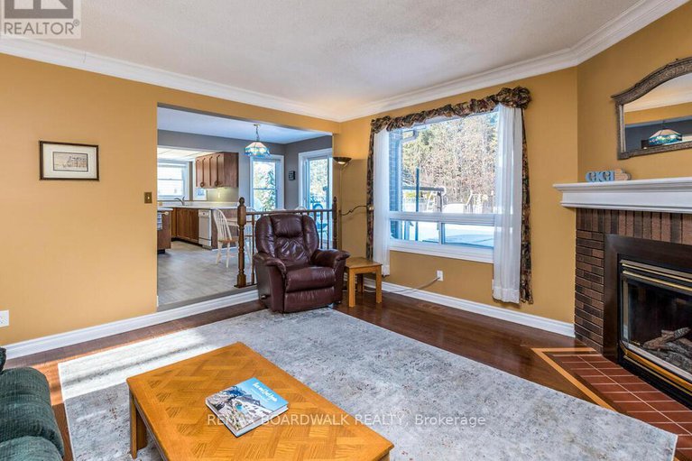 29408101/182-palomino-drive/bridlewood/ottawa/ontario/K2M1P2_23