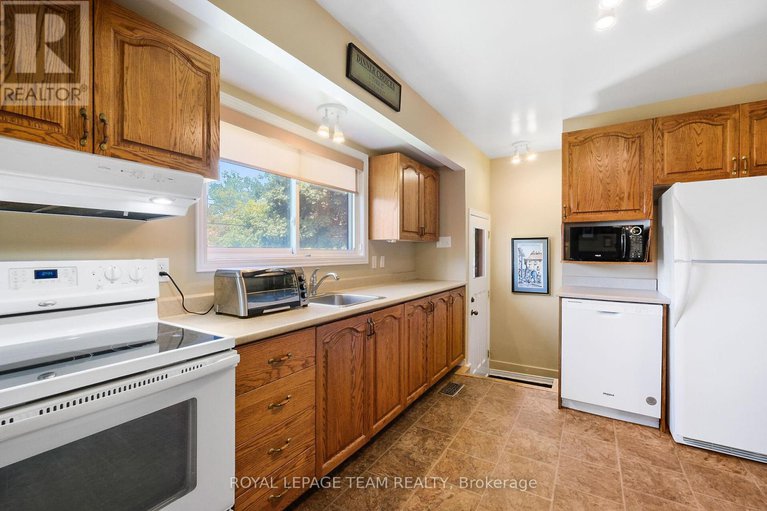 28636832/41-viewmount-drive/meadowlandscrestview/ottawa/ontario/K2G3C4_10