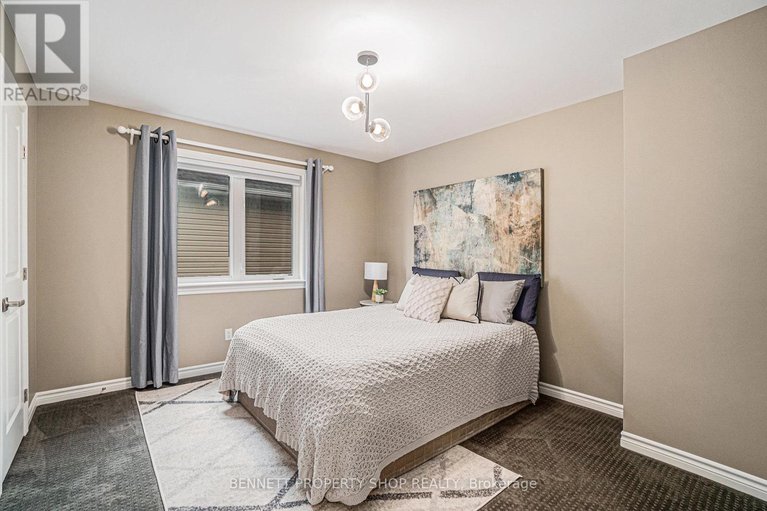29034502/1870-maple-grove-road/stittsville-north/ottawa/ontario/K2S0W3_21