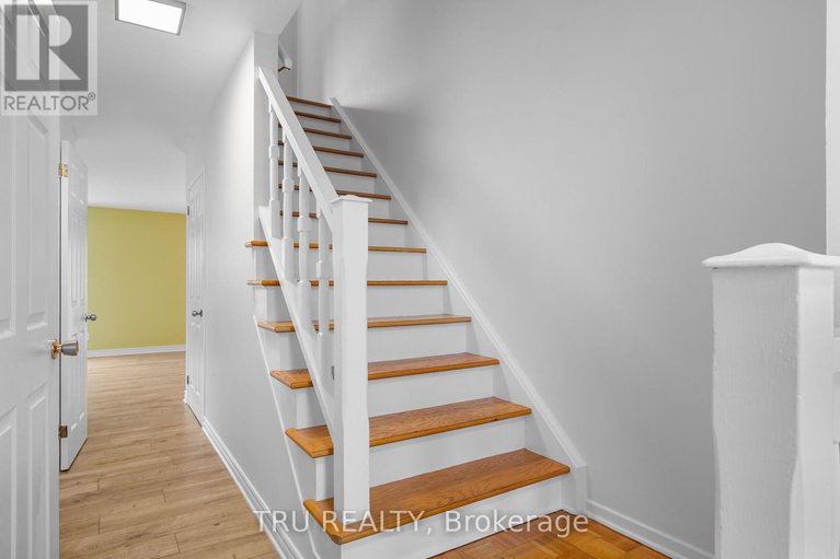 28925515/715-mooneys-bay-place/mooneys-bayriverside-park/ottawa/ontario/K1V8W4_20