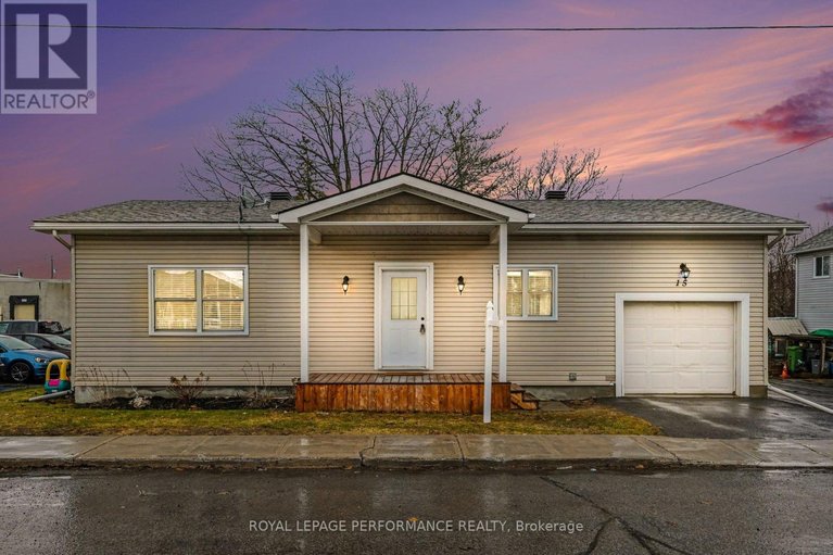 29613141/15-forget-street/embrun/russell/ontario/K0A1W0_1