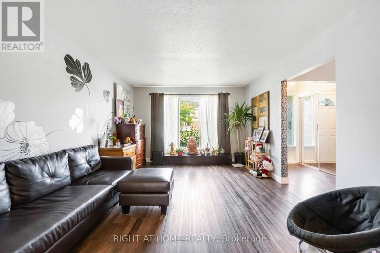 29456143/3-21-midland-crescent/arlington-woods/ottawa/ontario/K2H8P6_7