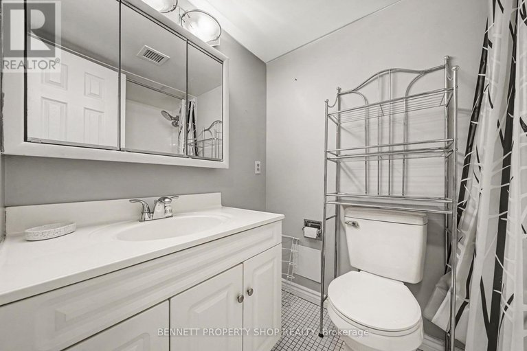 29379646/2011-665-bathgate-drive/carson-meadows/ottawa/ontario/K1K3Y4_7