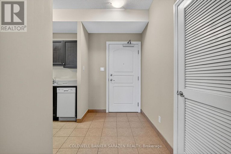 29017182/1105-100-roger-guindon-avenue/riverview-park/ottawa/ontario/K1G3Z7_10